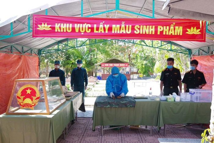 Hiện trên địa bàn tỉnh Khánh Hòa có 8 nghĩa trang liệt sĩ với 7.196 phần mộ liệt sĩ, trong đó có 2.234 mộ liệt sĩ chưa xác định được thông tin