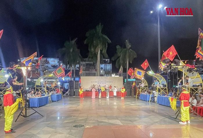 Liên hoan các tổ, nhóm, câu lạc bộ Bài chòi tỉnh Quảng Trị lần thứ I quy tụ gần 180 nghệ nhân của 10 câu lạc bộ Bài chòi đến từ nhiều địa phương trong tỉnh