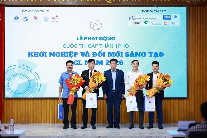 Đại diện 5 trường đại học phối hợp tổ chức cuộc thi năm 2026