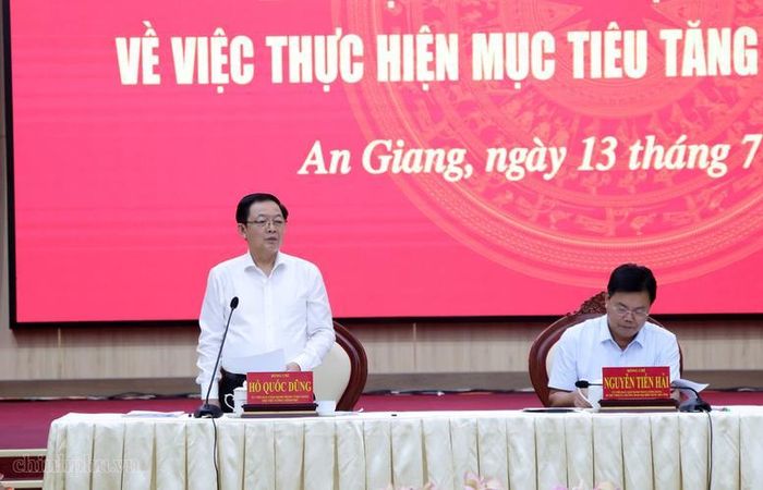 Phó Thủ tướng yêu cầu An Giang phải quyết tâm hoàn thành mục tiêu tăng trưởng GRDP năm 2026 từ 10,71% trở lên - Ảnh: VGP/Gia Huy
