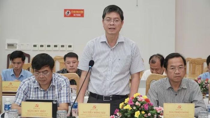 Đồng chí Nguyễn Hồng Hải, Phó Chủ tịch Ủy ban nhân dân tỉnh Lâm Đồng phát biểu.