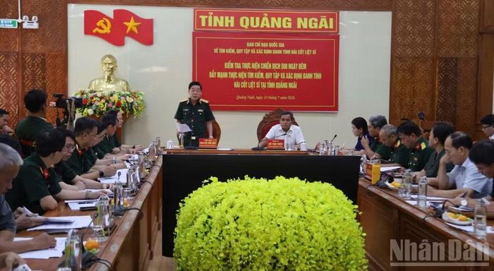 Đoàn công tác của Ban Chỉ đạo quốc gia về tìm kiếm, quy tập và xác định danh tính hài cốt liệt sĩ làm việc với tỉnh Quảng Ngãi.