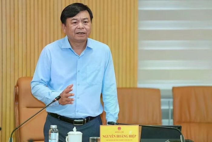 Thứ trưởng Nông nghiệp và Môi trường Nguyễn Hoàng Hiệp phát biểu chỉ đạo tại hội nghị.