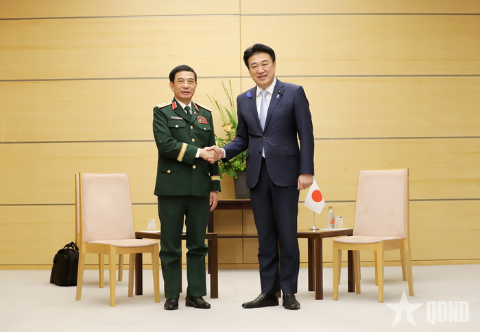 Đại tướng Phan Văn Giang và Ngài Kihara Minoru tại buổi tiếp.
