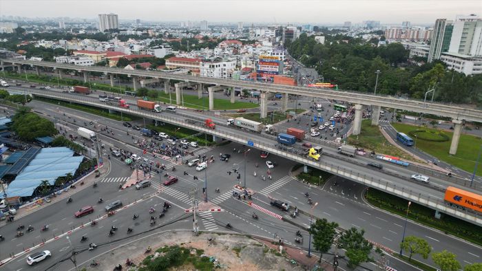 TPHCM nghiên cứu áp dụng cầu cạn trong các dự án giao thông