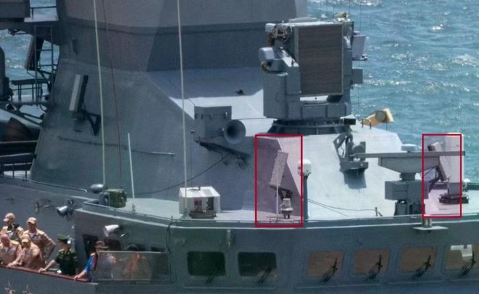 Tàu chiến Nga được trang bị hệ thống tác chiến điện tử Pereyed-M. Ảnh: Defence Blog