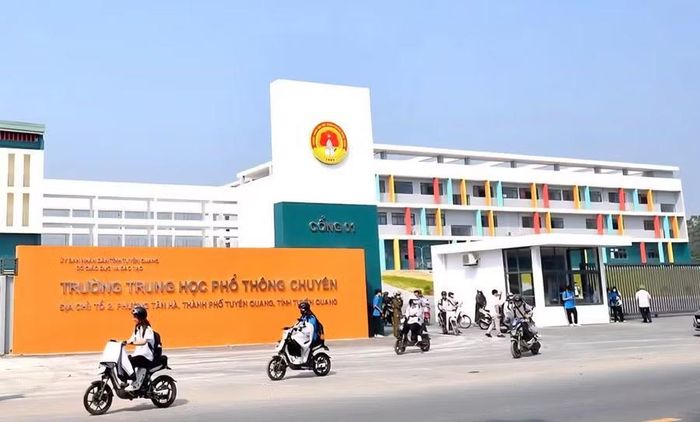 Tổng số bị can bị khởi tố lên đến 19 người.
