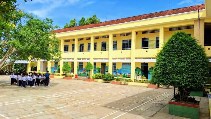 Trường Tiểu học ở An Giang.