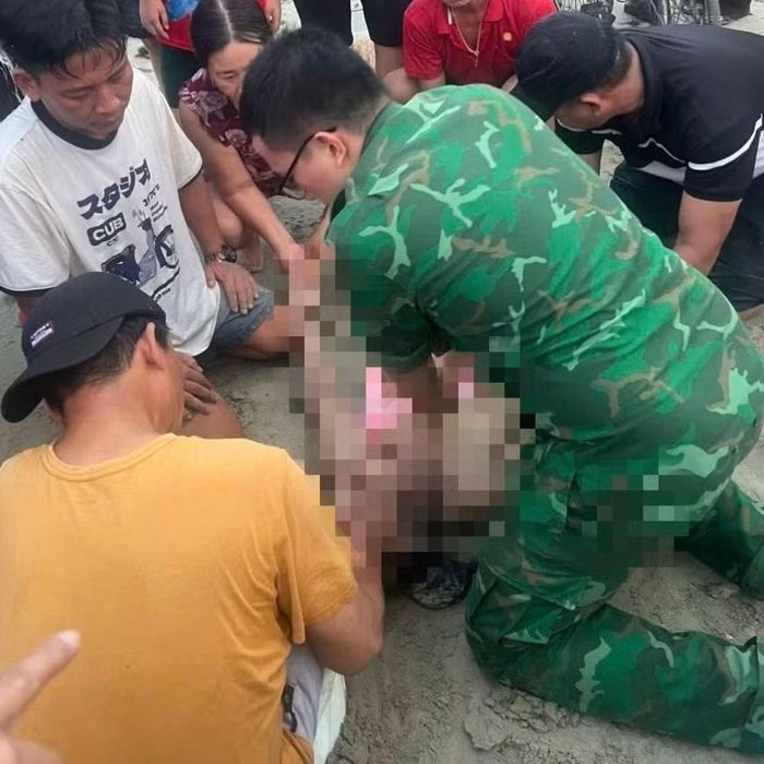 Hiện tại lực lượng chức năng vẫn đang nỗ lực tìm kiếm nạn nhân còn lại. Ảnh: Công Thống
