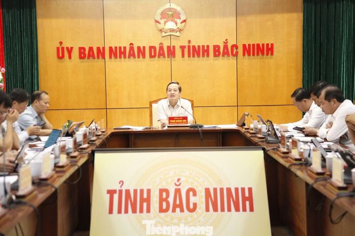 UBND tỉnh Bắc Ninh họp cho ý kiến về Đề án thành lập thành phố trực thuộc Trung ương.
