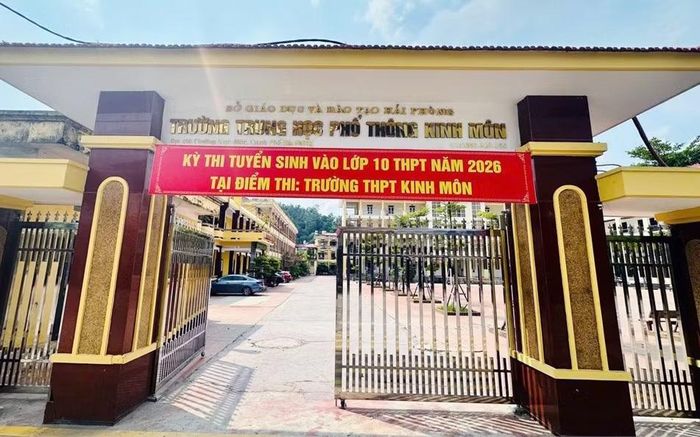 Trường THPT Kinh Môn, TP Hải Phòng.