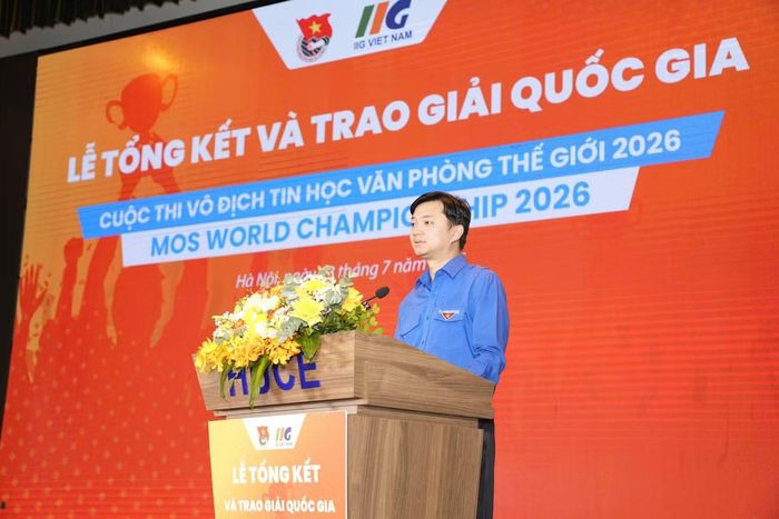 Anh Nguyễn Minh Triết - Ủy viên dự khuyết T.Ư Đảng, Bí thư Thường trực T.Ư Đoàn, Chủ tịch T.Ư Hội SVVN phát biểu tại chương trình.