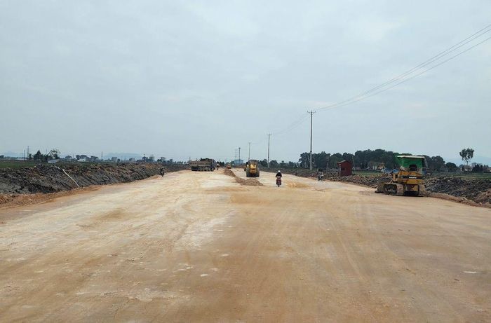 Các đơn vị thi công đang đẩy nhanh tiến độ dự án