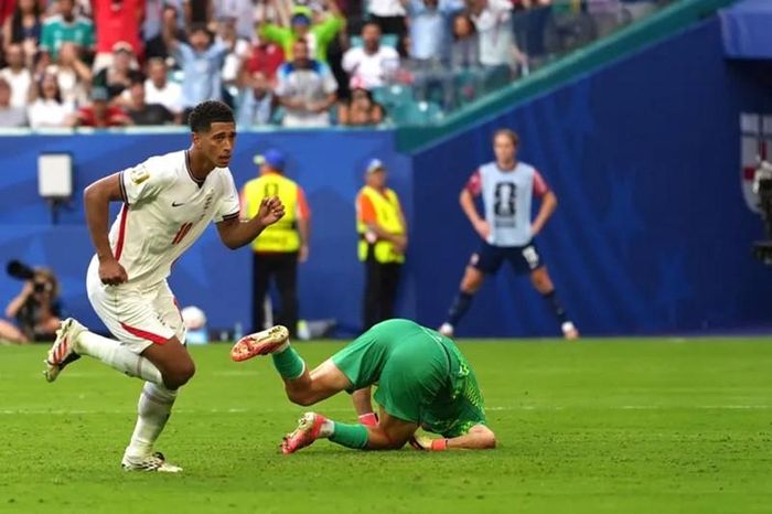 Jude Bellingham và Tam sư cần tập trung tối đa vào chuyên môn để đấu với Argentina. Ảnh: EFE