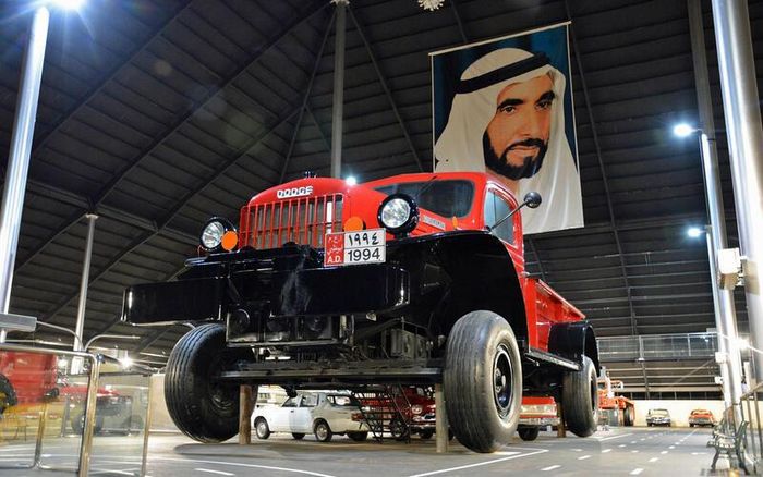 Dodge Power Wagon - mẫu xe từng phổ biến tại sa mạc UAE trong những năm 1950.