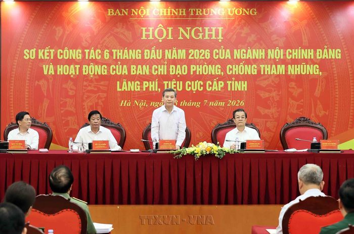 Hội nghị sơ kết công tác 6 tháng đầu năm 2026 của ngành Nội chính Đảng và hoạt động của ban chỉ đạo phòng, chống tham nhũng, lãng phí, tiêu cực cấp tỉnh. Ảnh: TTXVN