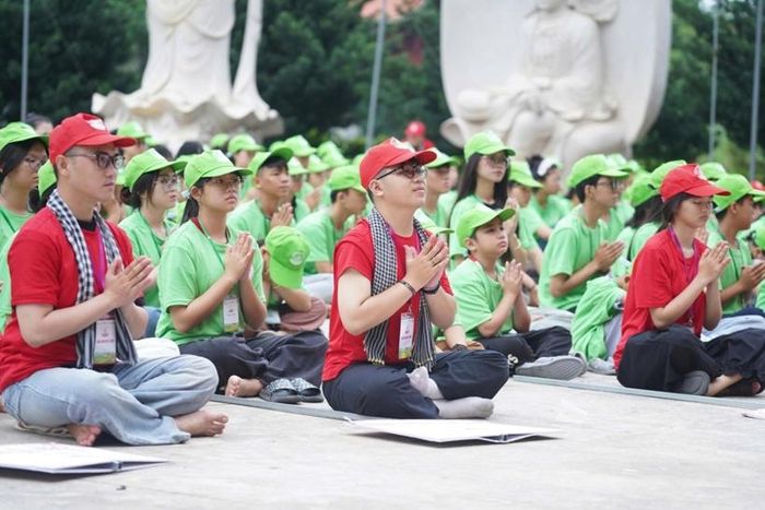  Các bạn trẻ được nuôi dưỡng niềm tin Tam bảo, vun bồi lòng hiếu kính, tinh thần tri ân, ý thức trách nhiệm và kỹ năng sống. 