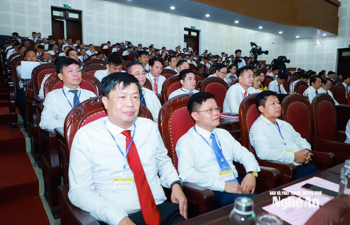 Các đại biểu khách mời dự Kỳ họp thứ 4 HĐND tỉnh khóa XIX, nhiệm kỳ 2026 - 2031. Ảnh: Thành Duy