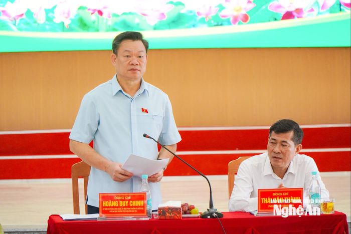 Phó Chủ tịch Thường trực Hội đồng Dân tộc Hoàng Duy Chinh phát biểu tại buổi làm việc. Ảnh: Bá Hậu