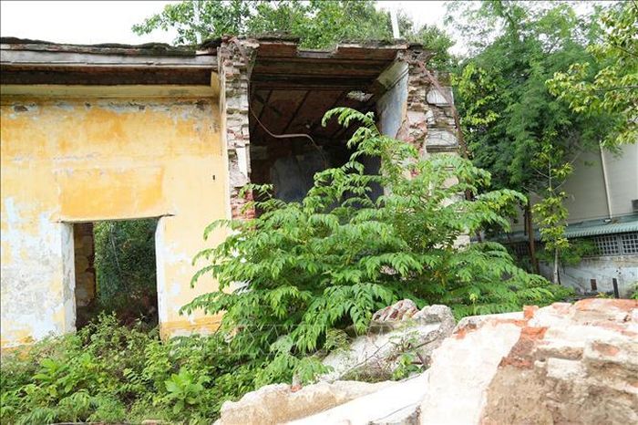 Một góc Dinh tỉnh trưởng Gò Công còn sót lại sau khi bị đập bỏ.