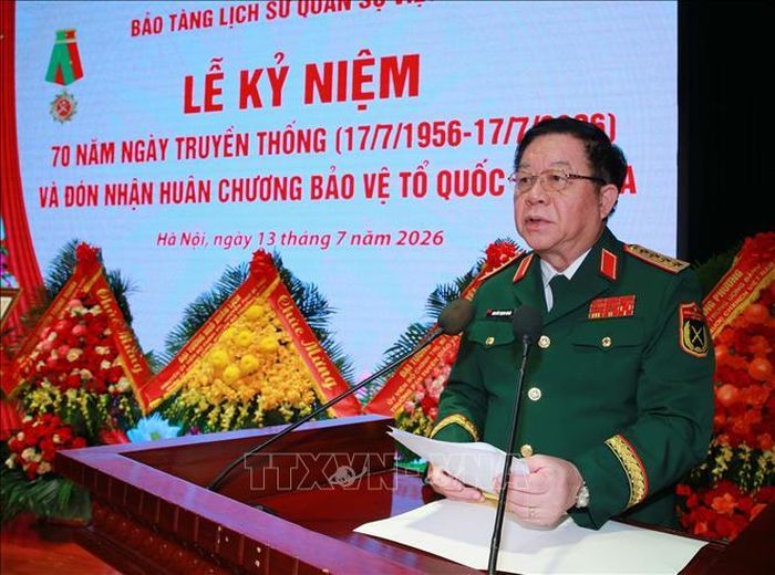Đại tướng Nguyễn Trọng Nghĩa, Ủy viên Bộ Chính trị, Bí thư Trung ương Đảng, Chủ nhiệm Tổng cục Chính trị QĐND Việt Nam phát biểu. Ảnh: Trọng Đức/TTXVN