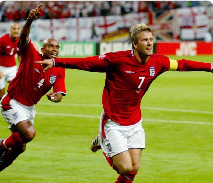 Quả phạt đền thành công của David Beckham giúp tuyển Anh giành chiến thắng 1-0 trước Argentina tại vòng bảng World Cup 2002. Ảnh: Mạng xã hội