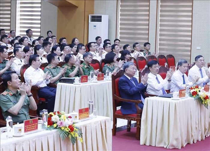 Tổng Bí thư, Chủ tịch nước Tô Lâm và các đại biểu tham dự cuộc làm việc. Ảnh: Thống Nhất/TTXVN