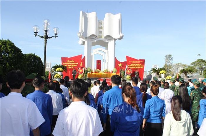 Phường Móng Cái 3 là địa phương cuối cùng trong tổng số 15 địa phương tiến hành lấy mẫu ADN hài cốt liệt sĩ tại nghĩa trang khu vực thành phố Móng Cái (cũ). Ảnh: Thanh Vân/TTXVN