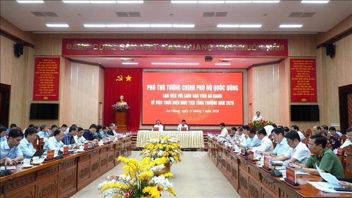 Quang cảnh buổi làm việc. Ảnh: Văn Sĩ/TTXVN