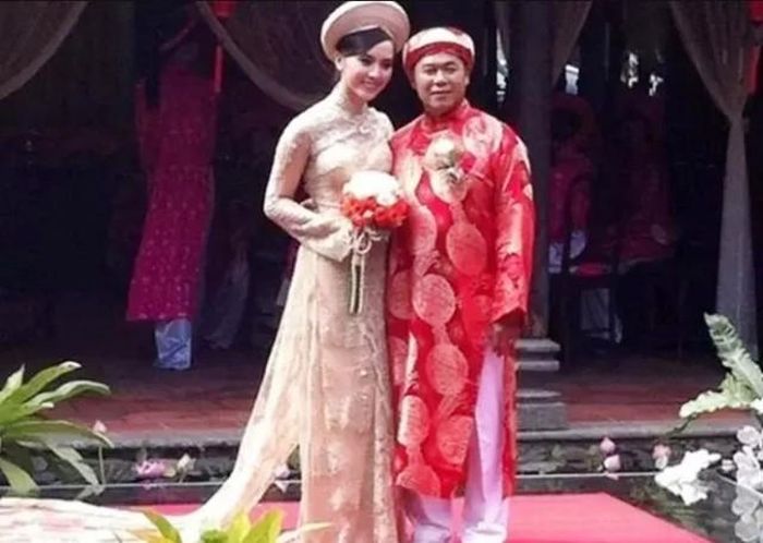 Nam doanh nhân và vợ Á hậu trong đám cưới.