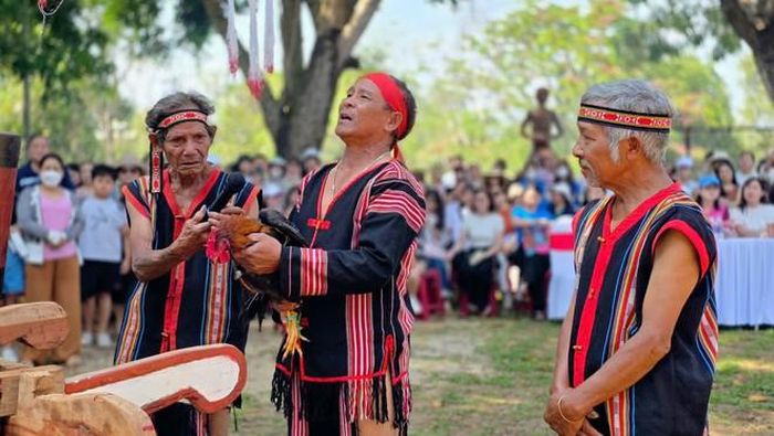 Lễ cúng mừng nhà rông mới tại Plei Ơp được phục dựng để du khách trải nghiệm trong Năm Du lịch quốc gia - Gia Lai 2026