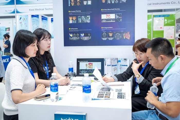 Cơ hội để doanh nghiệp trao đổi kinh nghiệp và tìm kiếm bạn hàng. Ảnh: Uyên Hương/Bnews/vnanet.vn
