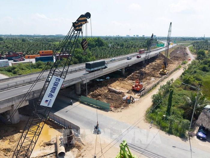 Dự án đầu tư xây dựng mở rộng đường cao tốc TP. Hồ Chí Minh - Trung Lương - Mỹ Thuận. Ảnh minh họa: TTXVN phát