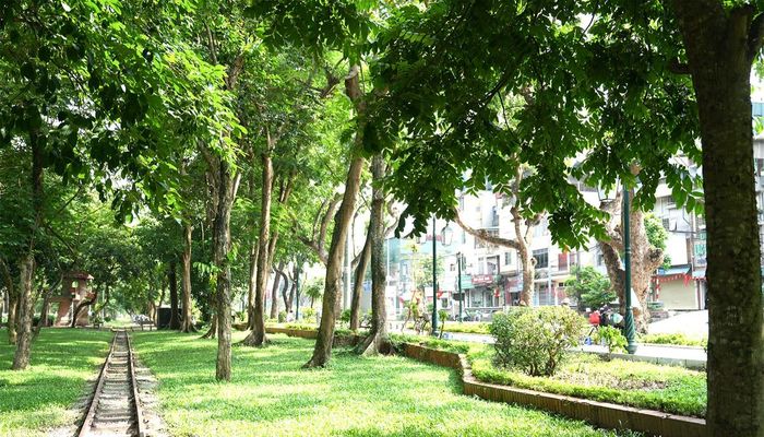 Công viên Thống Nhất sau khi hạ rào