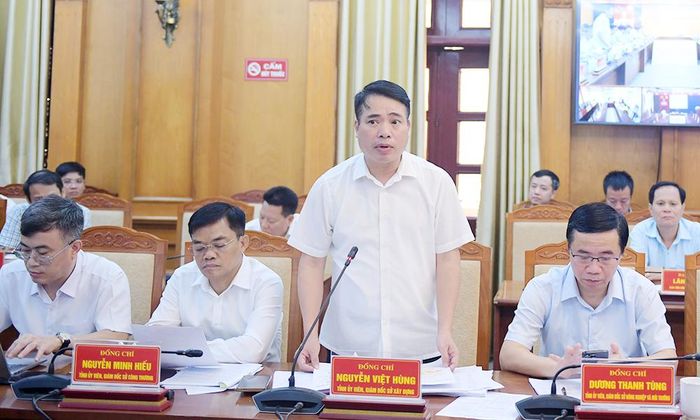  Lãnh đạo Sở Xây dựng báo cáo các nội dung về hồ sơ Quy hoạch chung đô thị Bắc Ninh đến năm 2050, tầm nhìn đến năm 2075. 