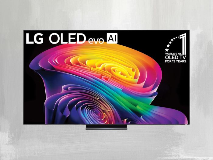 Cận cảnh mặt trước của LG C6 phiên bản 83 inch.