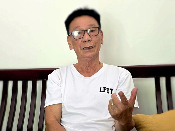 Theo ông Tôn Thất Du, Tổ trưởng tổ 11 Thạch Thang (cũ), không chỉ cần trình độ công nghệ, cán bộ cơ sở còn phải có năng lực quản trị cộng đồng, vận động nhân dân, tổ chức phong trào và triển khai chủ trương, chính sách. Ảnh: HÀN NGUYÊN
