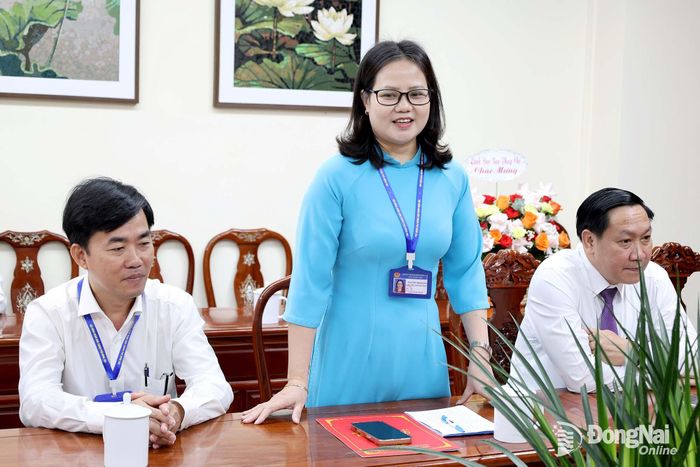 Phó Chánh văn phòng Đoàn đại biểu Quốc hội và HĐND thành phố Nguyễn Thị Hương phát biểu nhận nhiệm vụ. Ảnh: Hồ Thảo