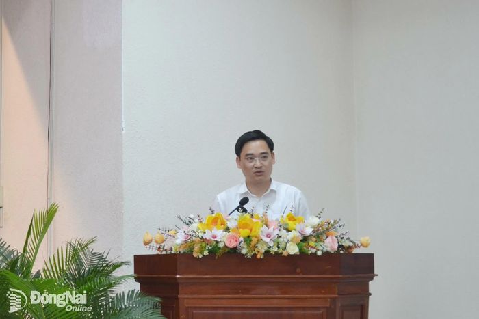 Lãnh đạo các đơn vị phát biểu tham luận tại hội nghị. Ảnh: Phương Hằng