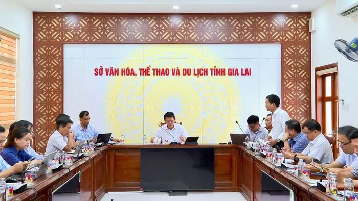 Quang cảnh cuộc họp. Ảnh: Nhật Trường