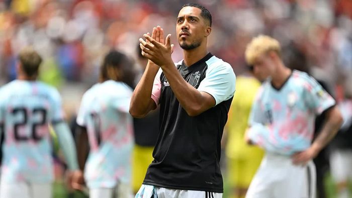 Youri Tielemans là lựa chọn không hề tệ trong hoàn cảnh của Manchester United hiện tại.