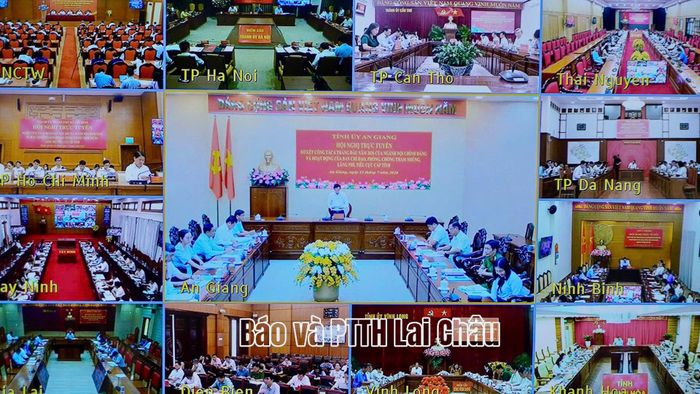 Lãnh đạo tỉnh An Giang tham luận tại hội nghị.