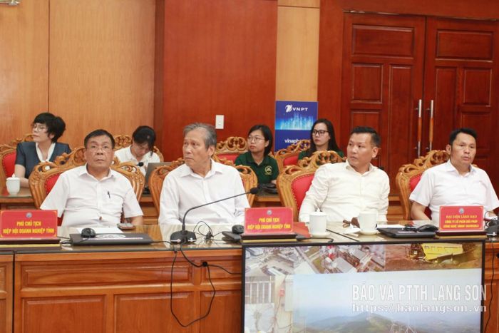 Đại biểu tham dự chương trình