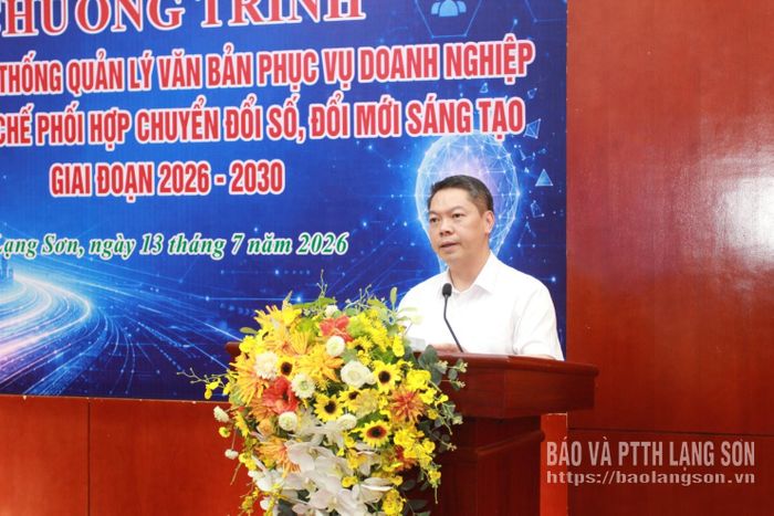 Đồng chí Đoàn Thanh Sơn, Phó Chủ tịch UBND tỉnh phát biểu chỉ đạo tại chương trình