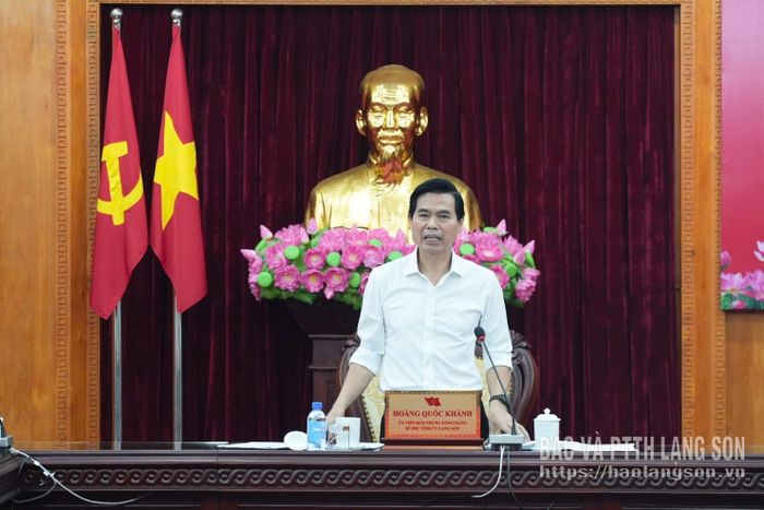 Đồng chí Hoàng Quốc Khánh, Ủy viên Trung ương Đảng, Bí thư Tỉnh ủy, Trưởng Ban Chỉ đạo về phát triển khoa học, công nghệ, đổi mới sáng tạo và chuyển đổi số tỉnh phát biểu chỉ đạo tại hội nghị