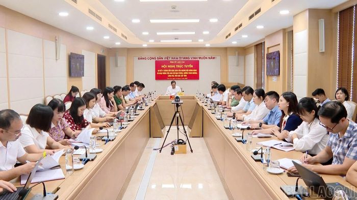 Các đại biểu tham dự hội nghị tại điểm cầu tỉnh Lào Cai.