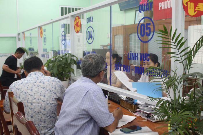 Hỗ trợ người dân kịp thời các thủ tục tạo thuận lợi thực hiện nghĩa vụ tài chính