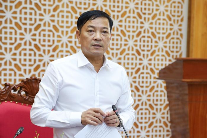 Đồng chí Lê Trọng Yên, Ủy viên Ban Thường vụ Tỉnh ủy, Phó Chủ tịch Thường trực UBND tỉnh, Trưởng Ban Chỉ đạo 389 tỉnh phát biểu chỉ đạo hội nghị