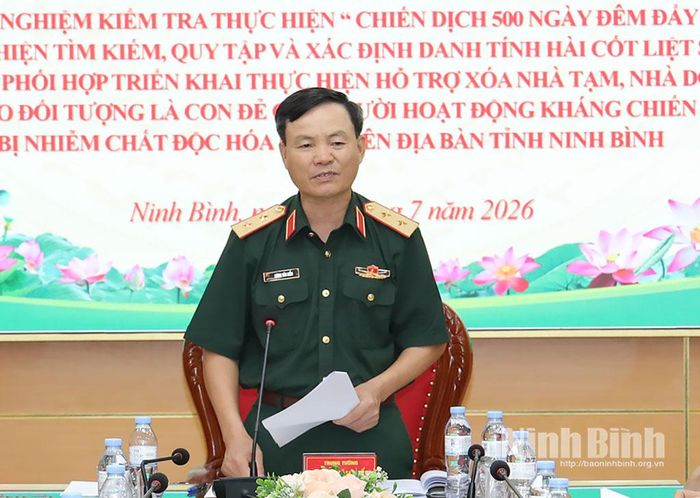 Đồng chí Trung tướng Lương Văn Kiểm, Tư lệnh Quân khu 3 phát biểu kết luận hội nghị.
