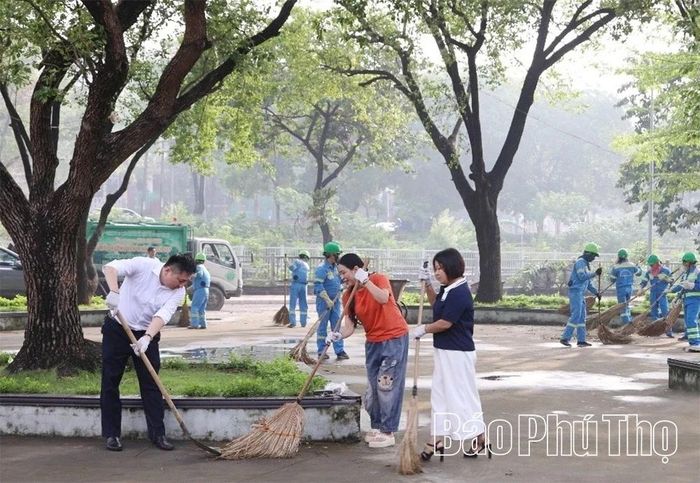 Chung tay xây dựng môi trường sống an toàn, lành mạnh, hướng tới mục tiêu phát triển bền vững.